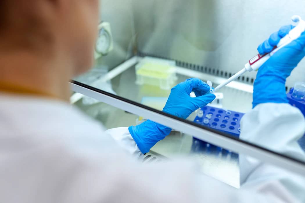 Acreditação DICQ: saiba o que é e sua importância para os laboratórios!