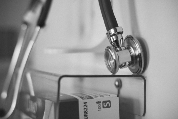 RDC 430, 304 e 197: O que sua clínica precisa saber sobre refrigeração médica